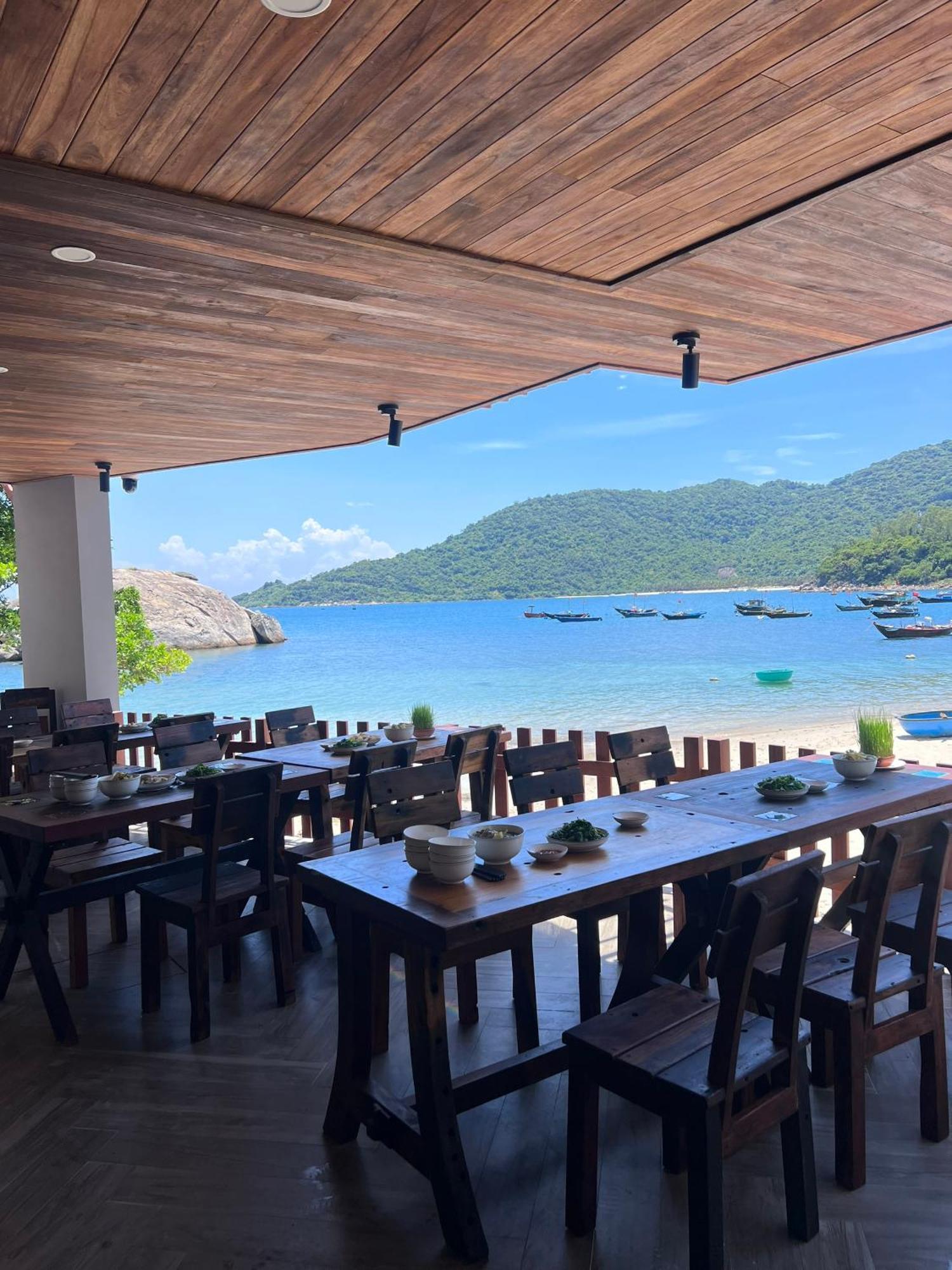 The Coral Homestay & Pub Tân Hiệ Bagian luar foto