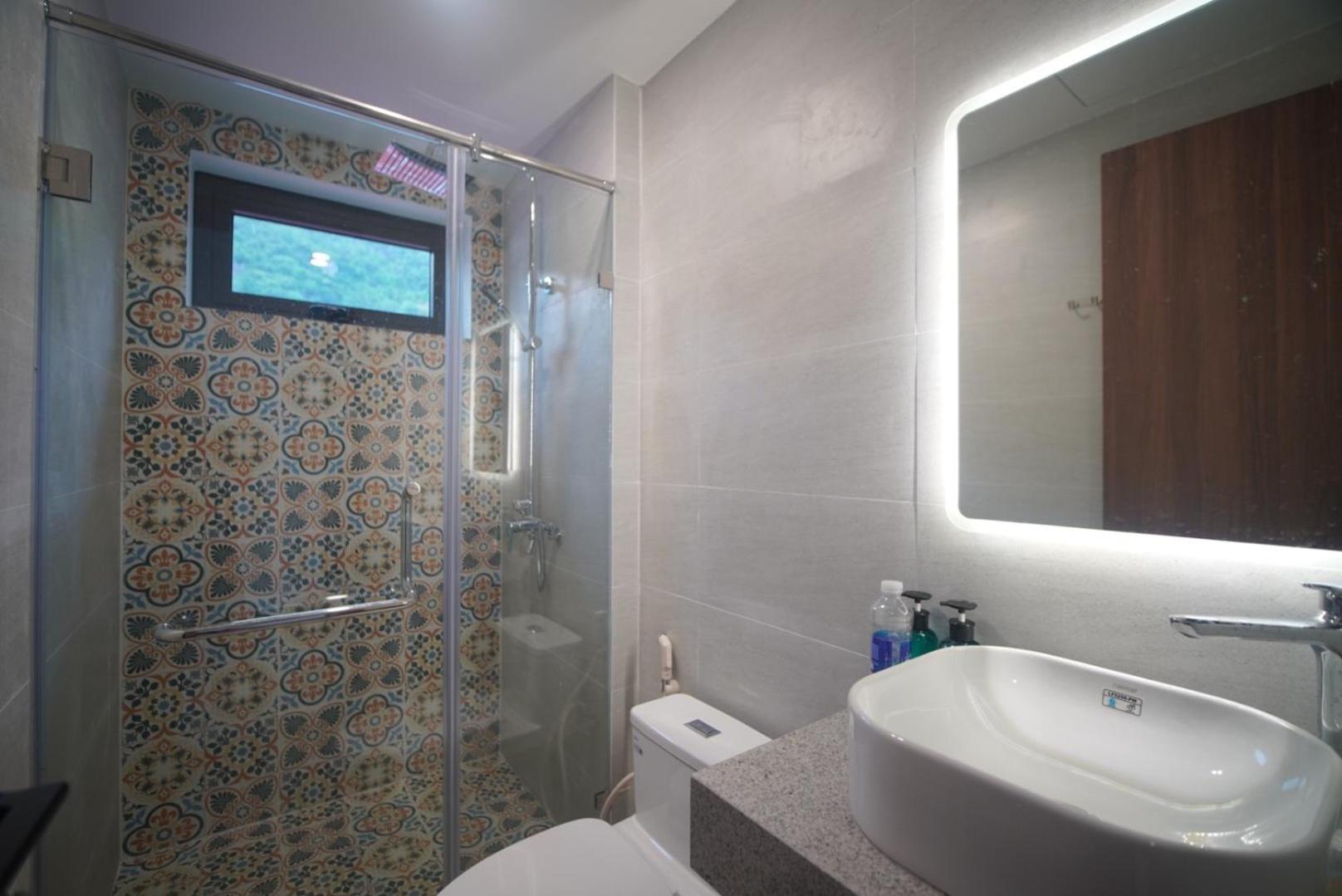 The Coral Homestay & Pub Tân Hiệ Bagian luar foto