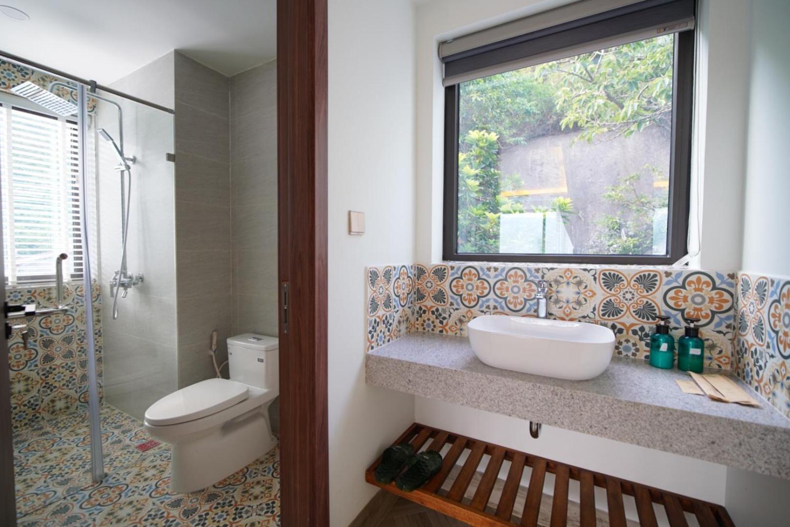 The Coral Homestay & Pub Tân Hiệ Bagian luar foto