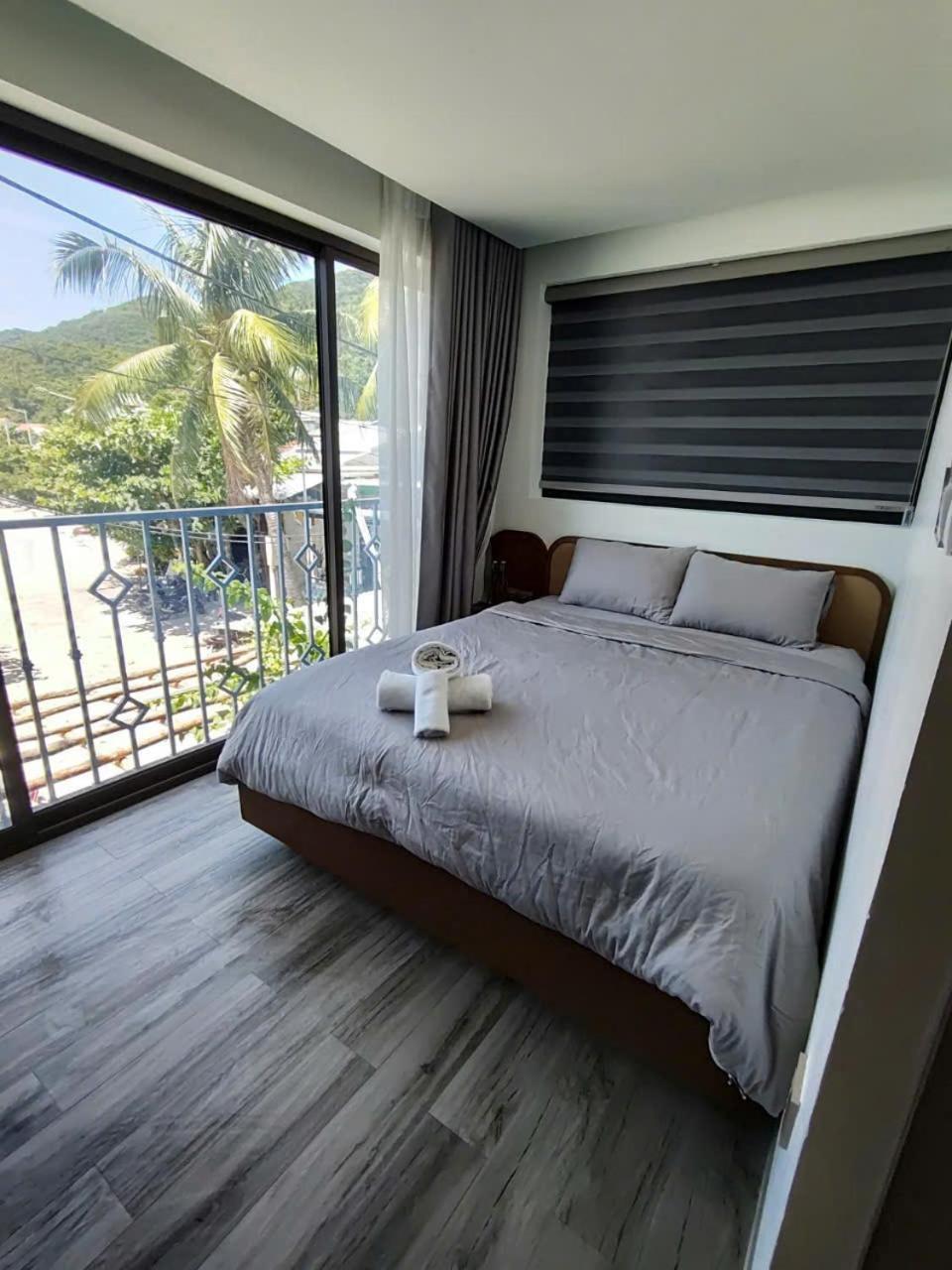 The Coral Homestay & Pub Tân Hiệ Bagian luar foto